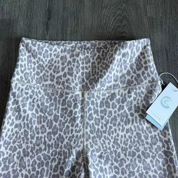 Johnny Was Calme Endurance White Grey Multi Animal Print Biker Shorts Large L