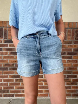 JUDY BLUE MID RISE DENIM TROUSER SHORTS