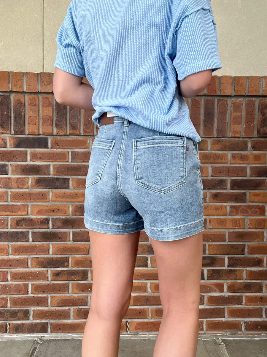 JUDY BLUE MID RISE DENIM TROUSER SHORTS