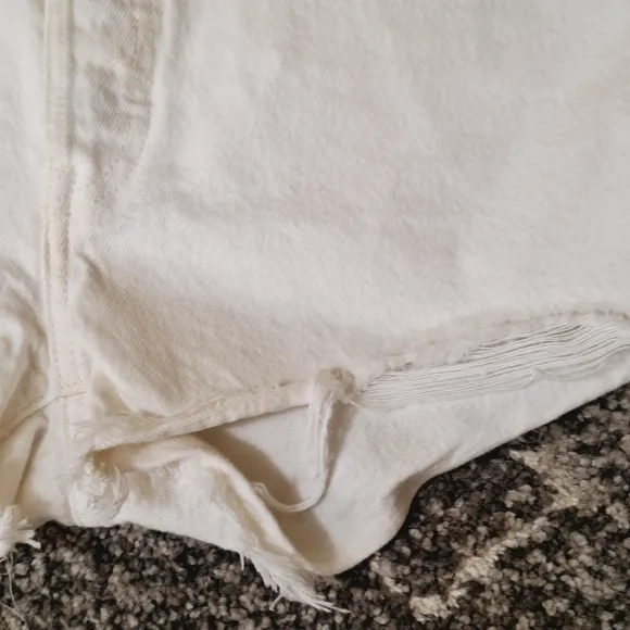 Levi's 501 White High Rise Denim Cutoff Shorts Sz 28