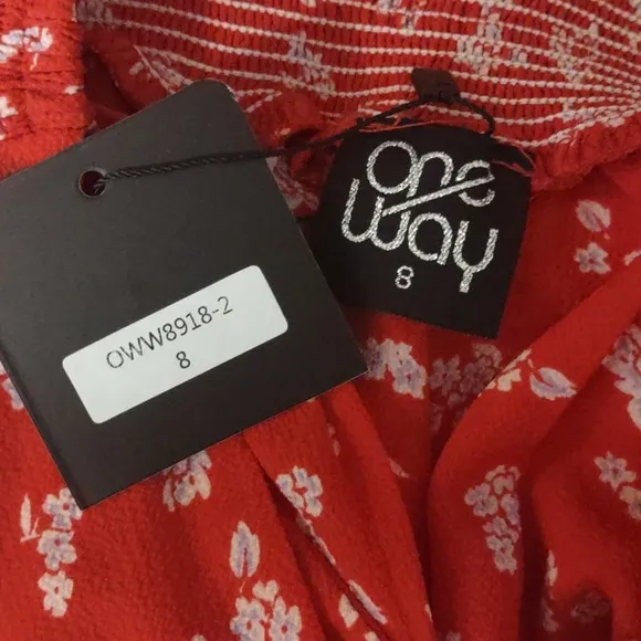 LF ONE WAY Floral Wrap Shorts 8 Red