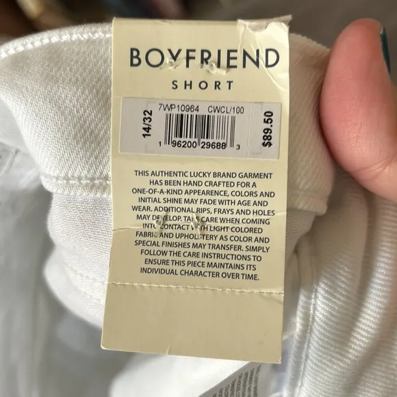 Lucky Brand White Boyfriend Shorts, Size 14/32 NWT