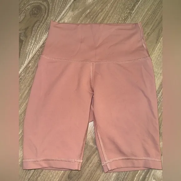 Lululemon Align High Rise 6” shorts size 4 in Brier Rose