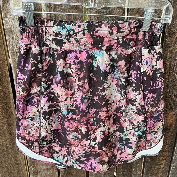 Lululemon Hotty Hot High Rise Skirt Skort NWOT In Stencil Blossom Sz 6
