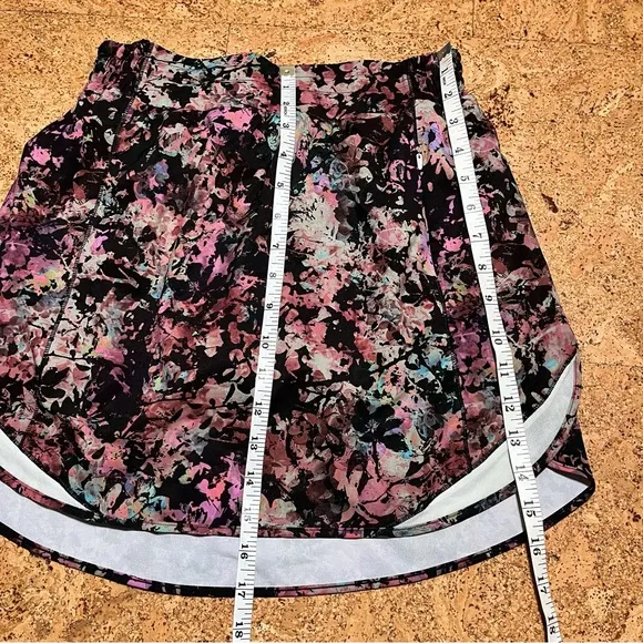 Lululemon Hotty Hot High Rise Skirt Skort NWOT In Stencil Blossom Sz 6