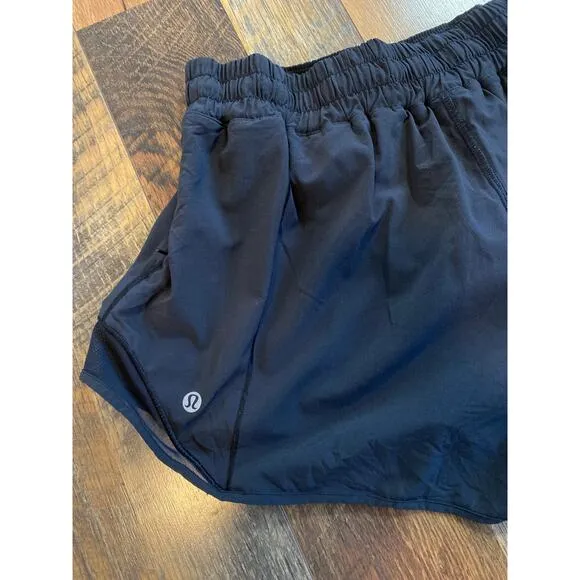 Lululemon Hotty Hot Short II Long 4&quot; Black Sz 8 Tall Mesh Lined