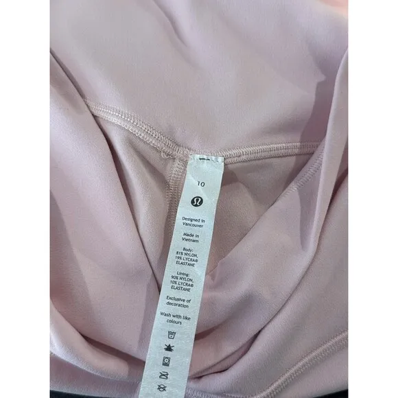 Lululemon Womens Shorts Pink Haze Align High Rise Pull On Stretch Gym Size 10