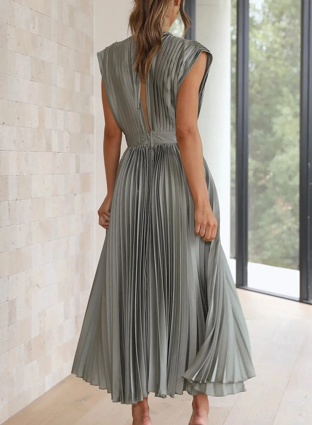 Mariana® | Relaxed and timeless   dress