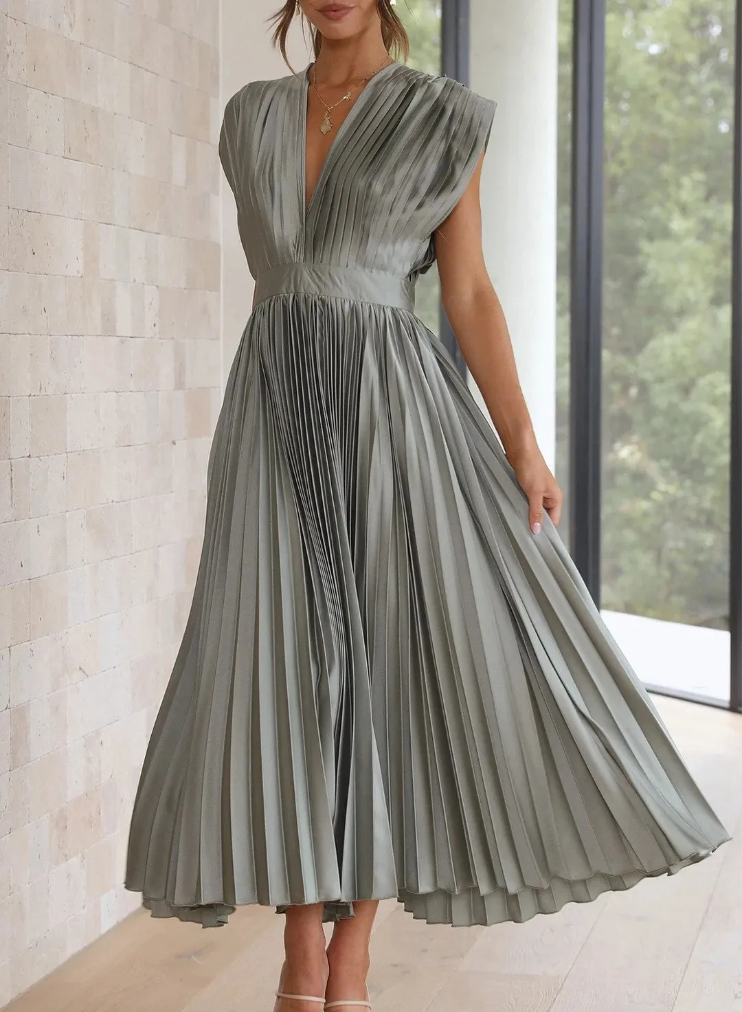 Mariana® | Relaxed and timeless   dress