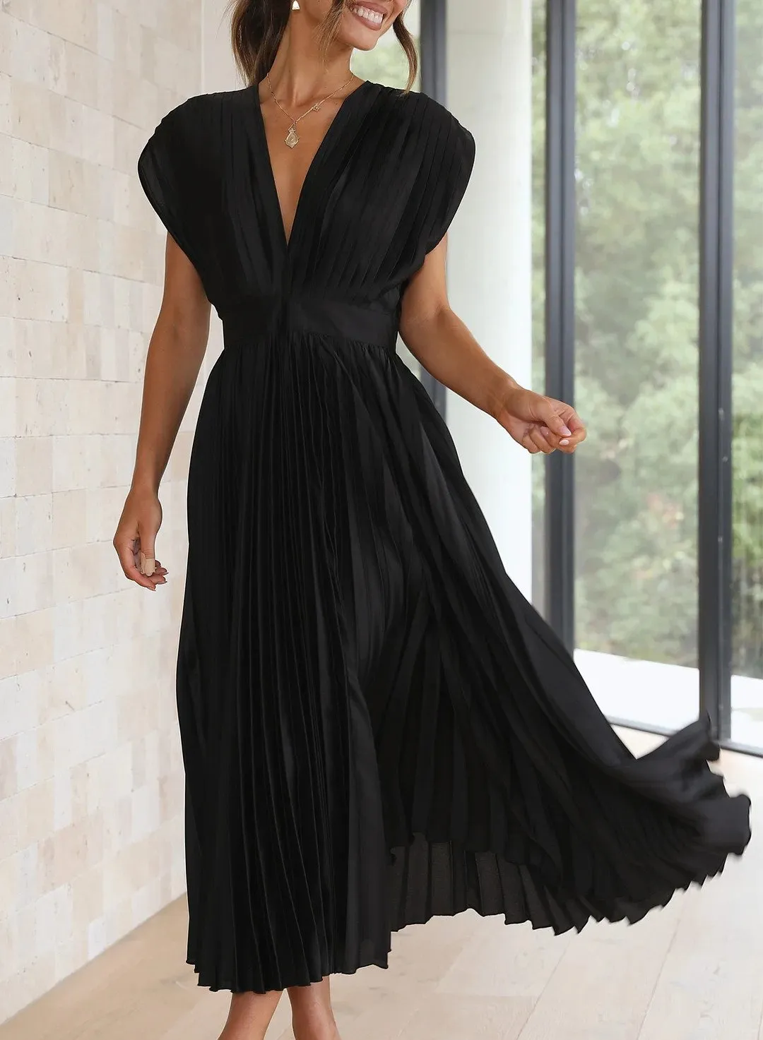 Mariana® | Relaxed and timeless   dress