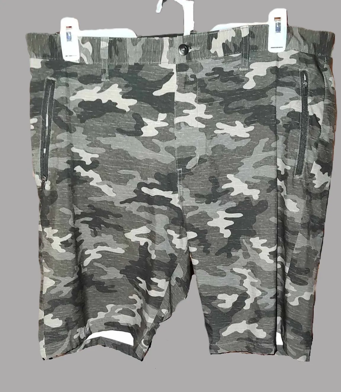 Men's Burnside Camo Gray Carpenter Shorts - preowned