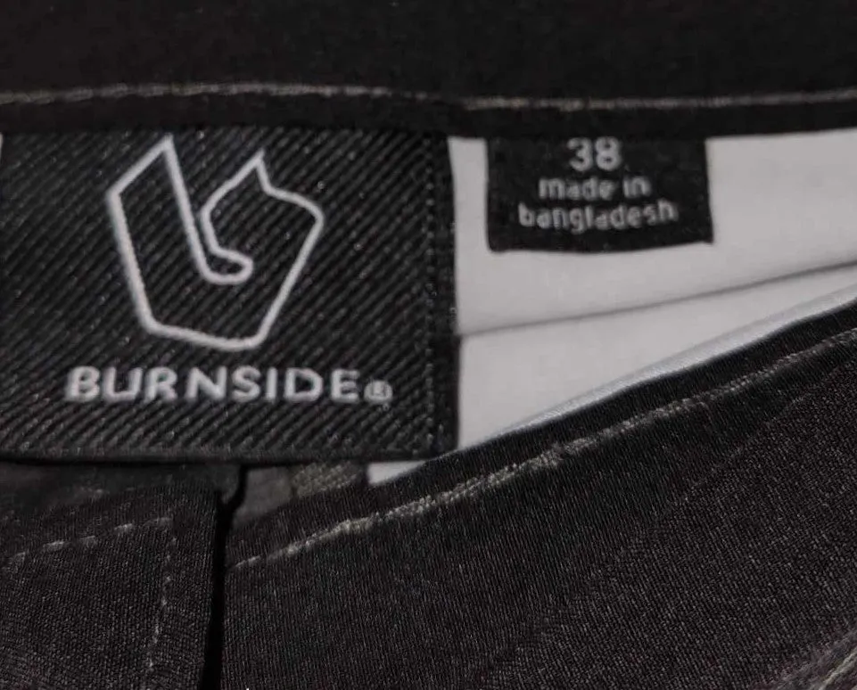 Men's Burnside Camo Gray Carpenter Shorts - preowned