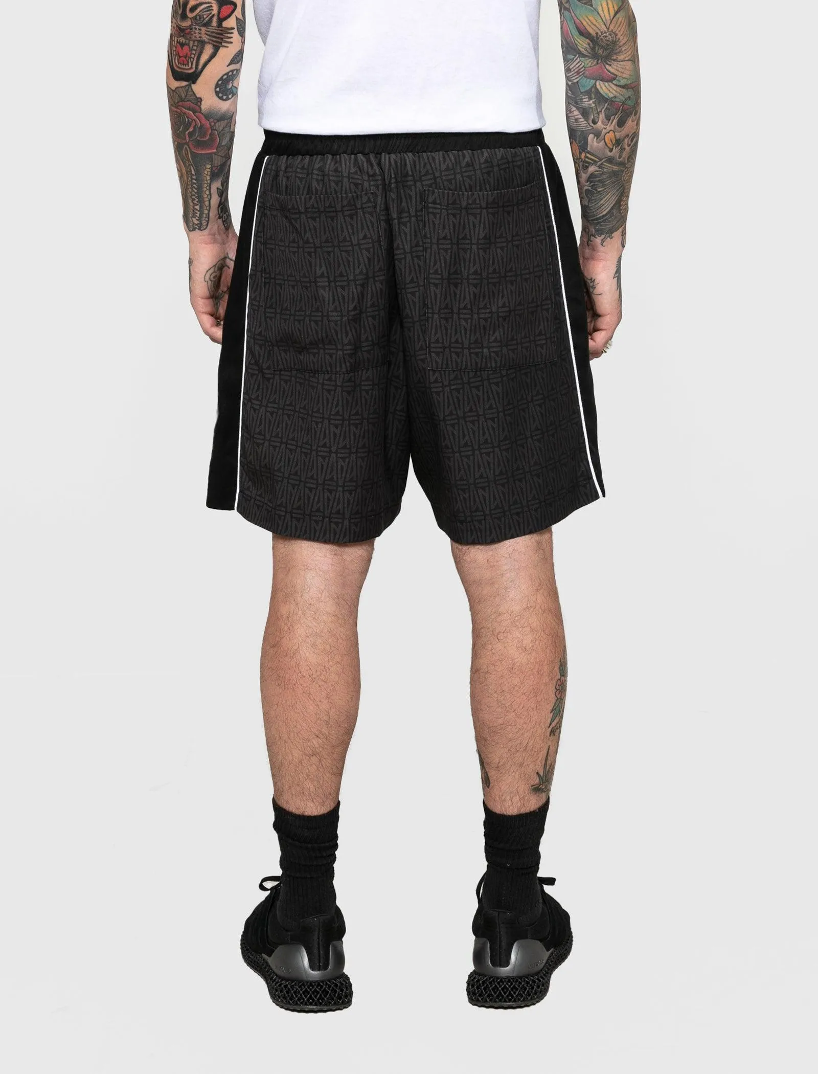 MONOGRAM SHORT
