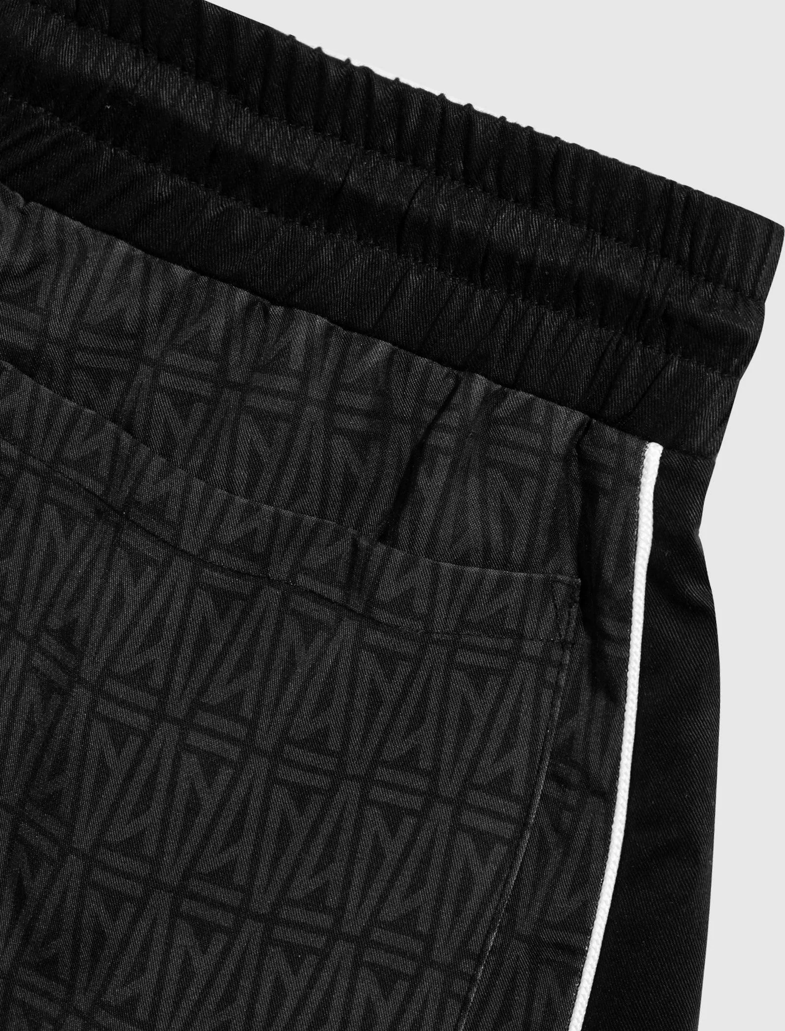 MONOGRAM SHORT