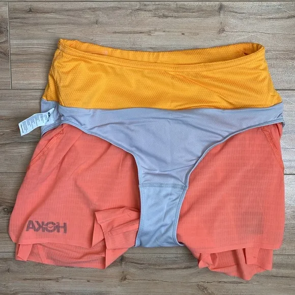 New! HOKA ONE ONE Women's Glide 4&quot; Short Size Small