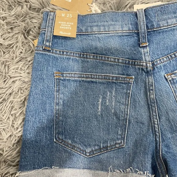 NEW • Madewell • High Rise Denim Shorts Jordie 25