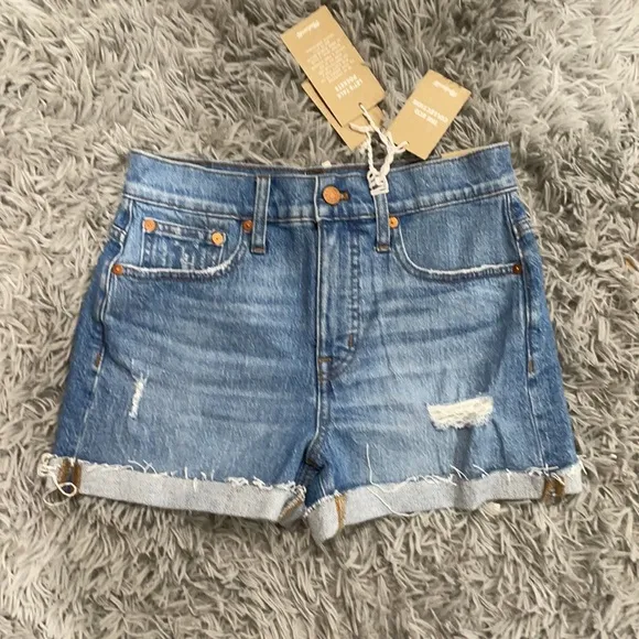 NEW • Madewell • High Rise Denim Shorts Jordie 25