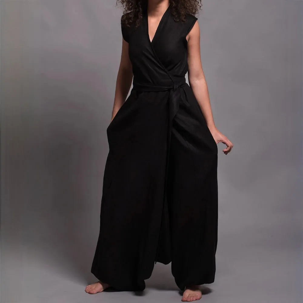 Nitzia® | Relaxed and timeless   jumpsuit