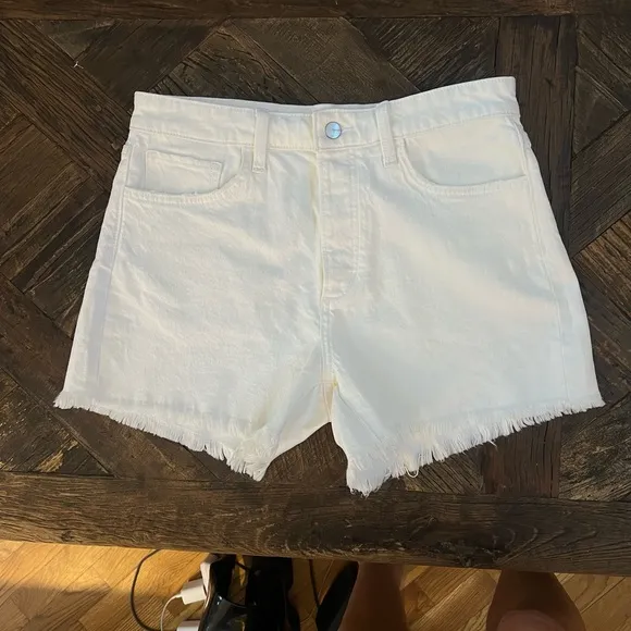 NWOT Women’s Joe's The Jessie Frayed High Waist  White Shorts - Sz 28