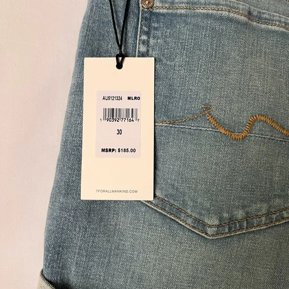 NWT 7 For All Mankind Broken Twill Mid Roll Short in Coco Privé Light Wash