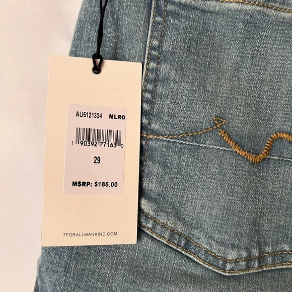 NWT 7 For All Mankind Broken Twill Mid Roll Short in Coco Privé Light Wash