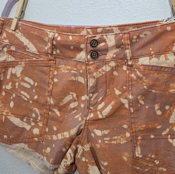 Pilcro NWT Mid Rise Shorts Size 28