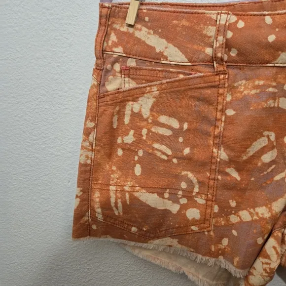 Pilcro NWT Mid Rise Shorts Size 28
