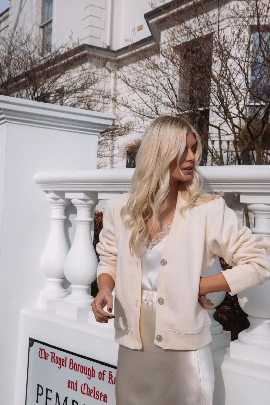 "The Czara" - Cropped Cardigan (Cream)