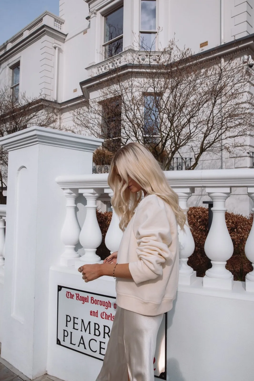 "The Czara" - Cropped Cardigan (Cream)