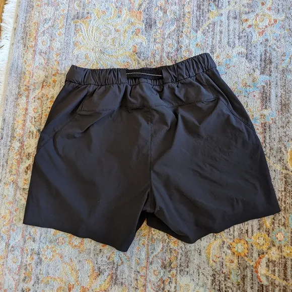 Rare Lululemon Lab Kosaten Shorts, size 4, black granite