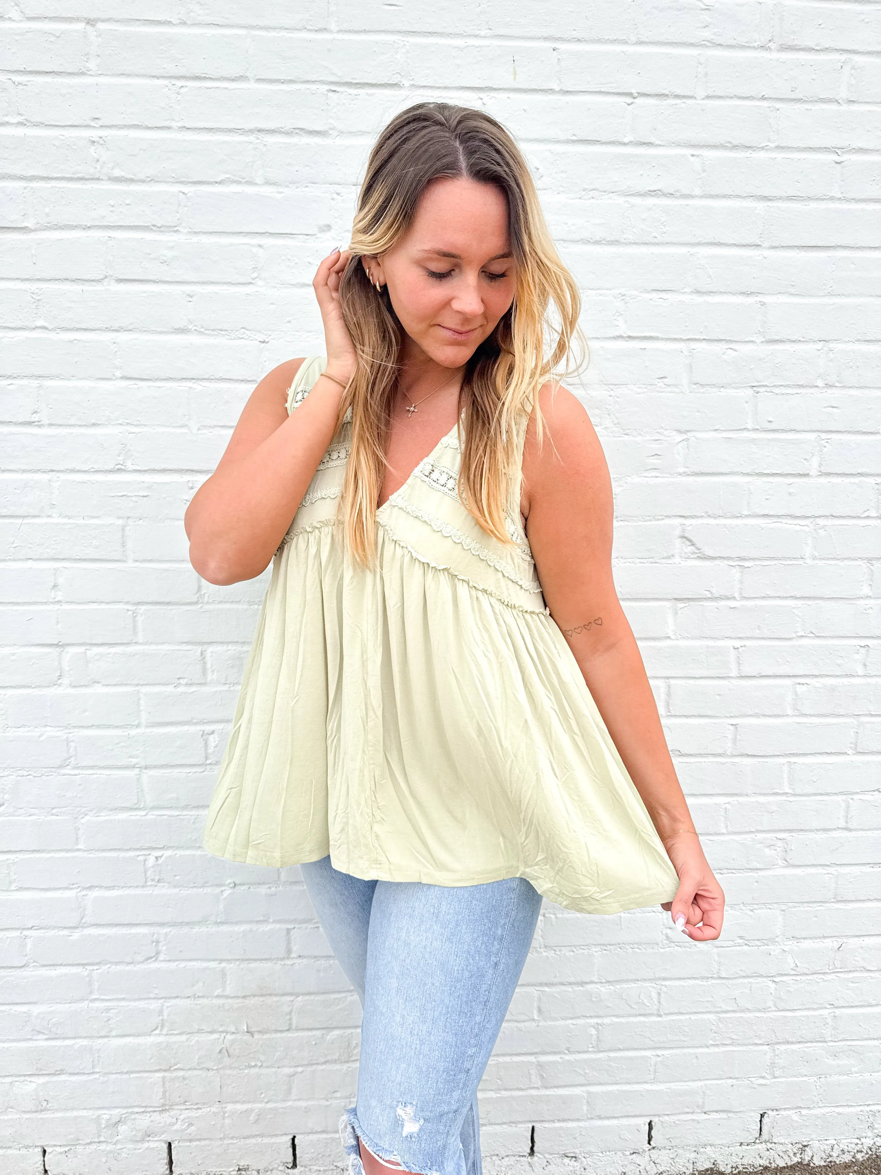 Refined Charm Babydoll Tank (Pistachio)