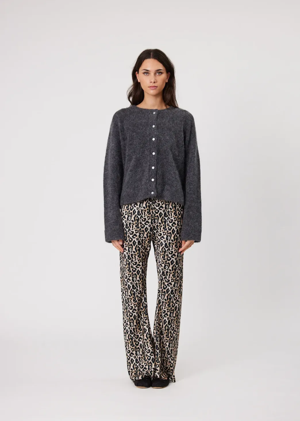 REMAIN Ryder Cardigan - Charcoal