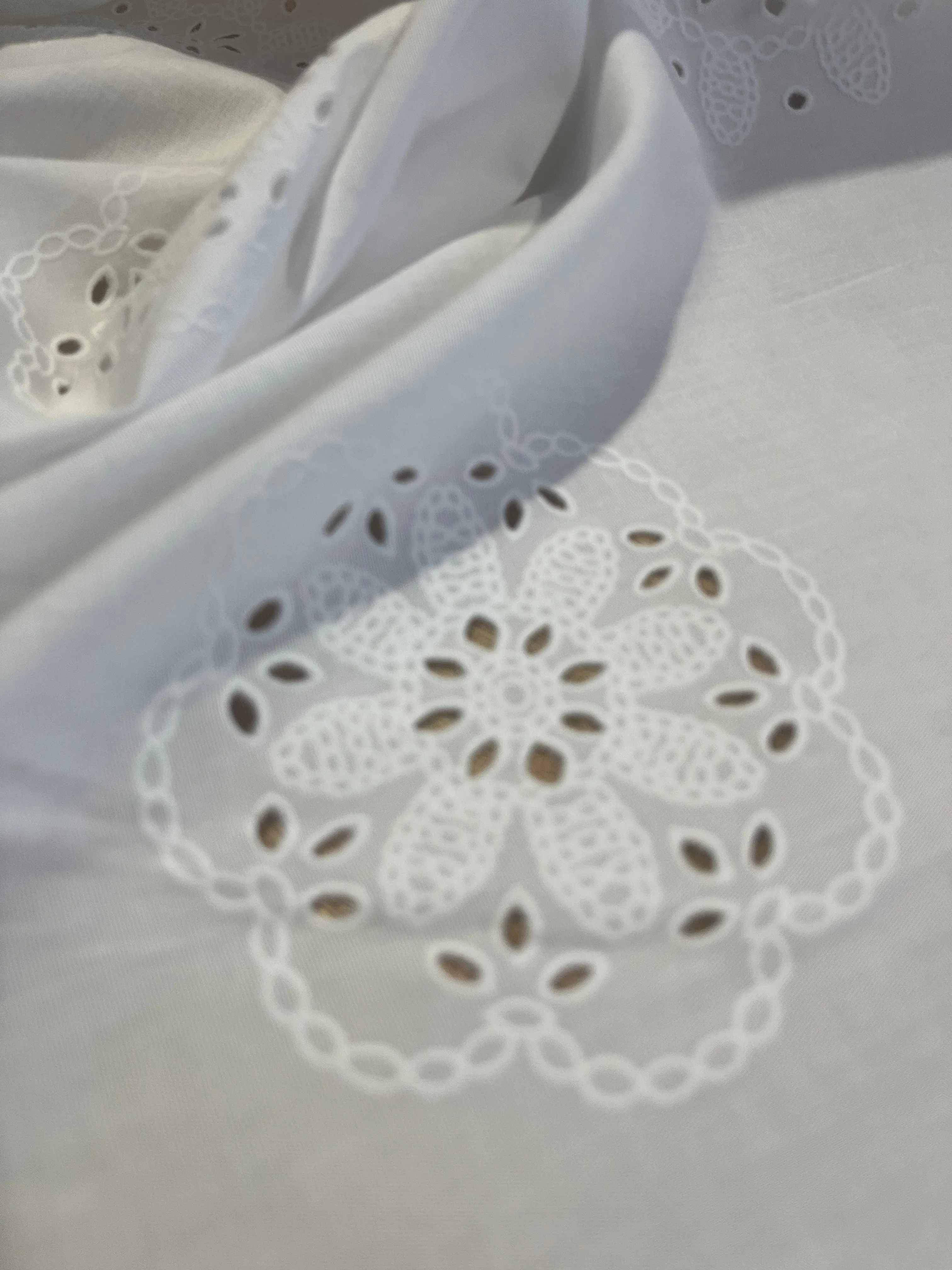 Sangallo cotton stretch lasercut puff print design 3 white