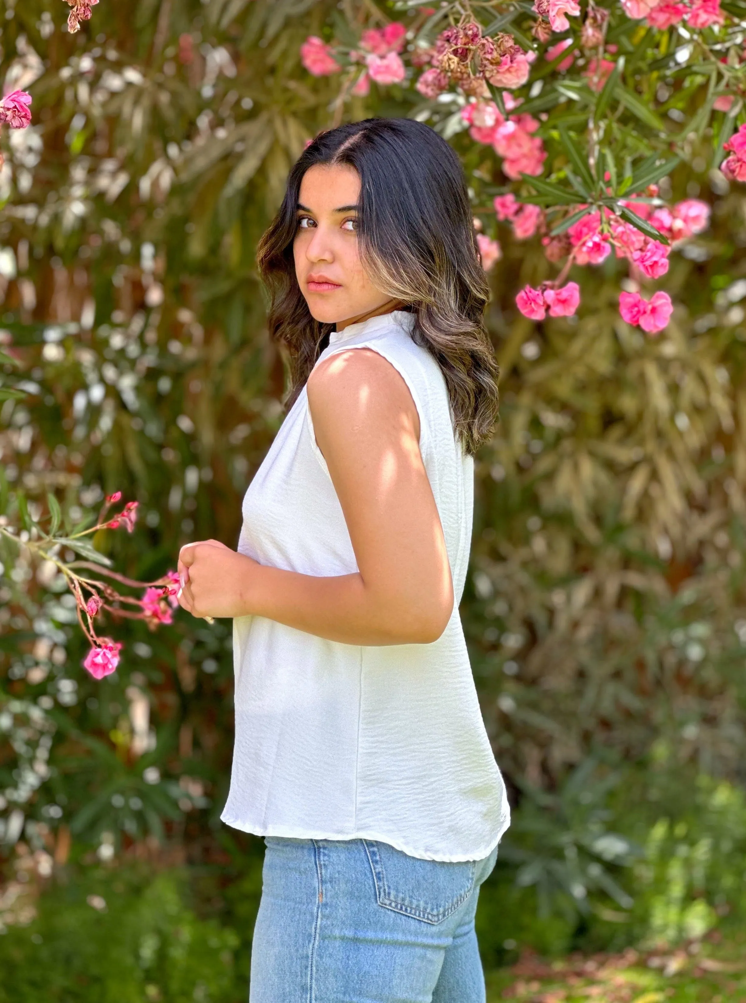 Short Linen Sleeveless Top