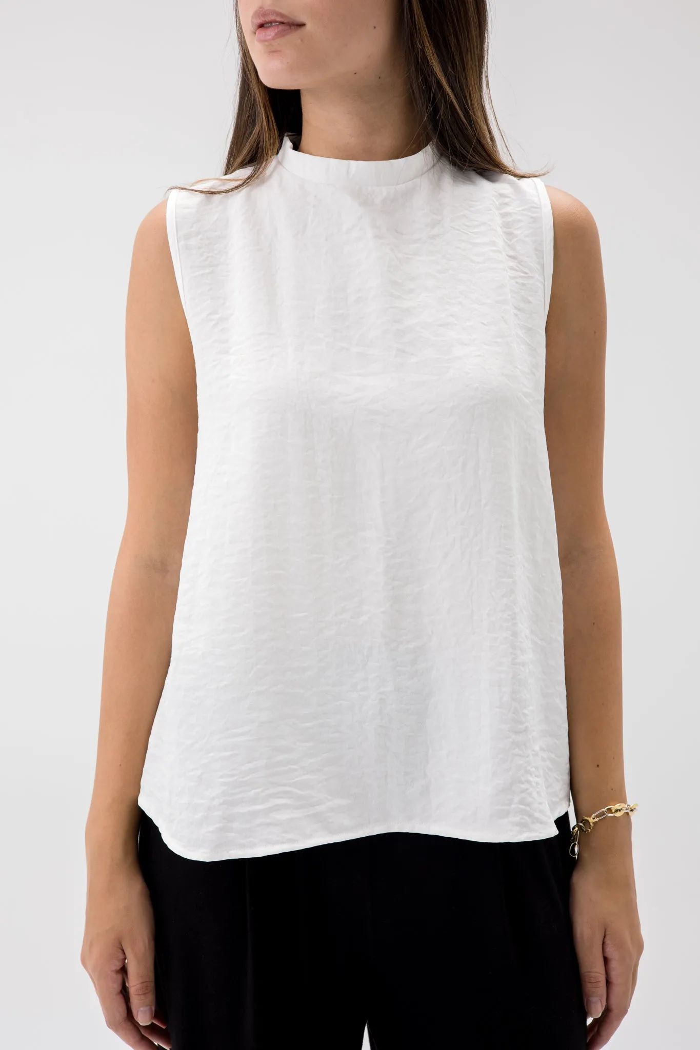 Short Linen Sleeveless Top