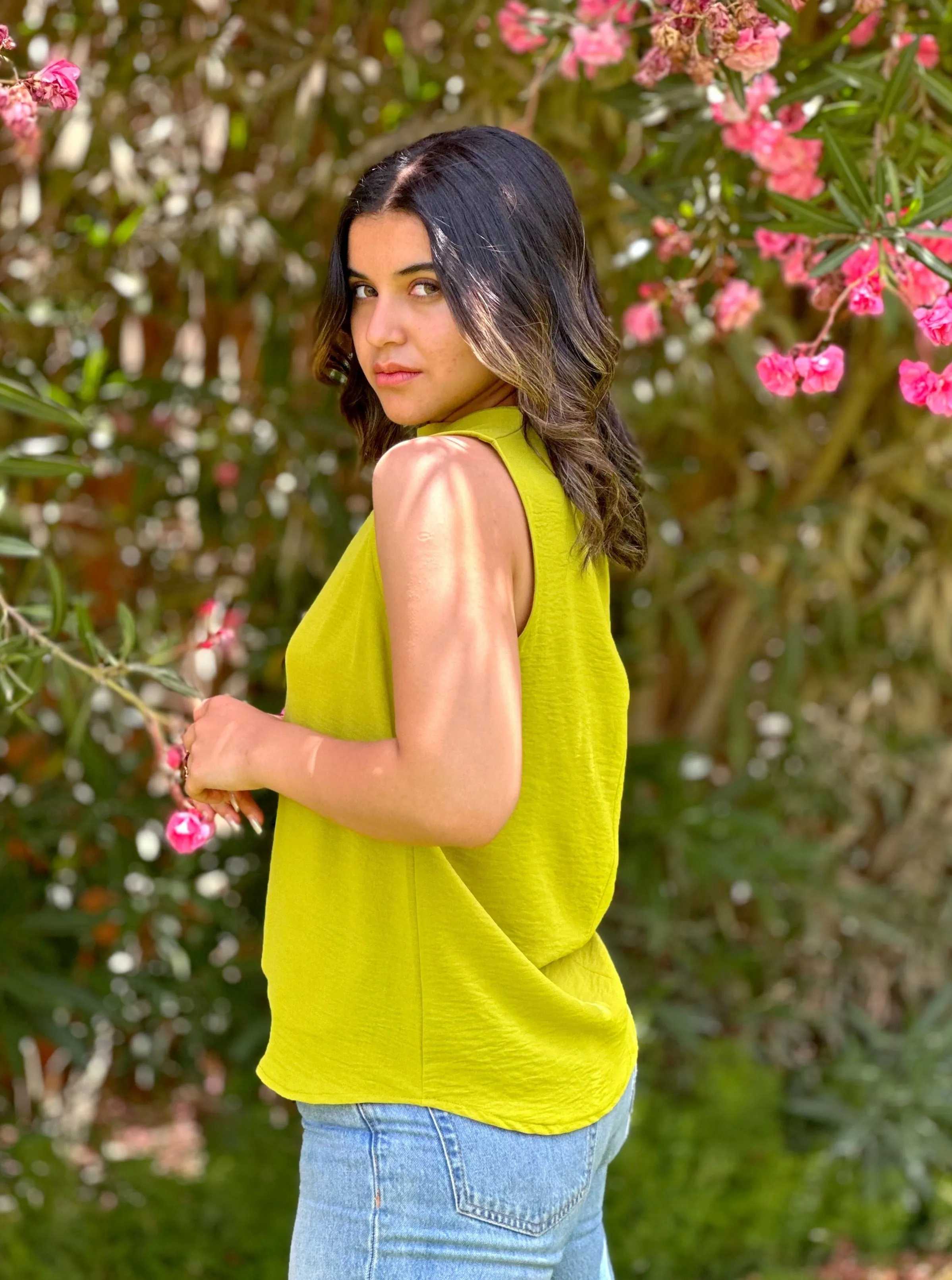 Short Linen Sleeveless Top