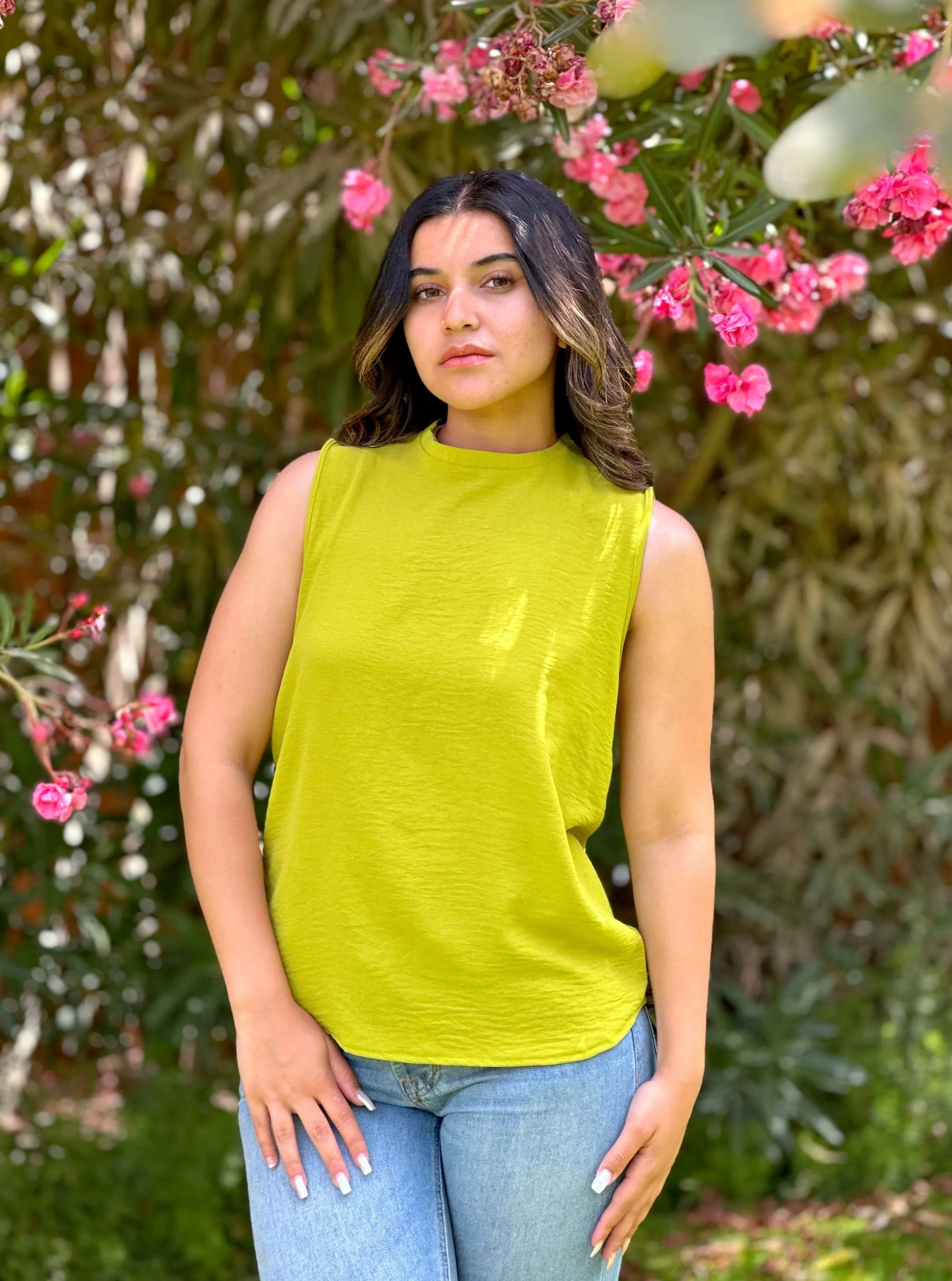 Short Linen Sleeveless Top