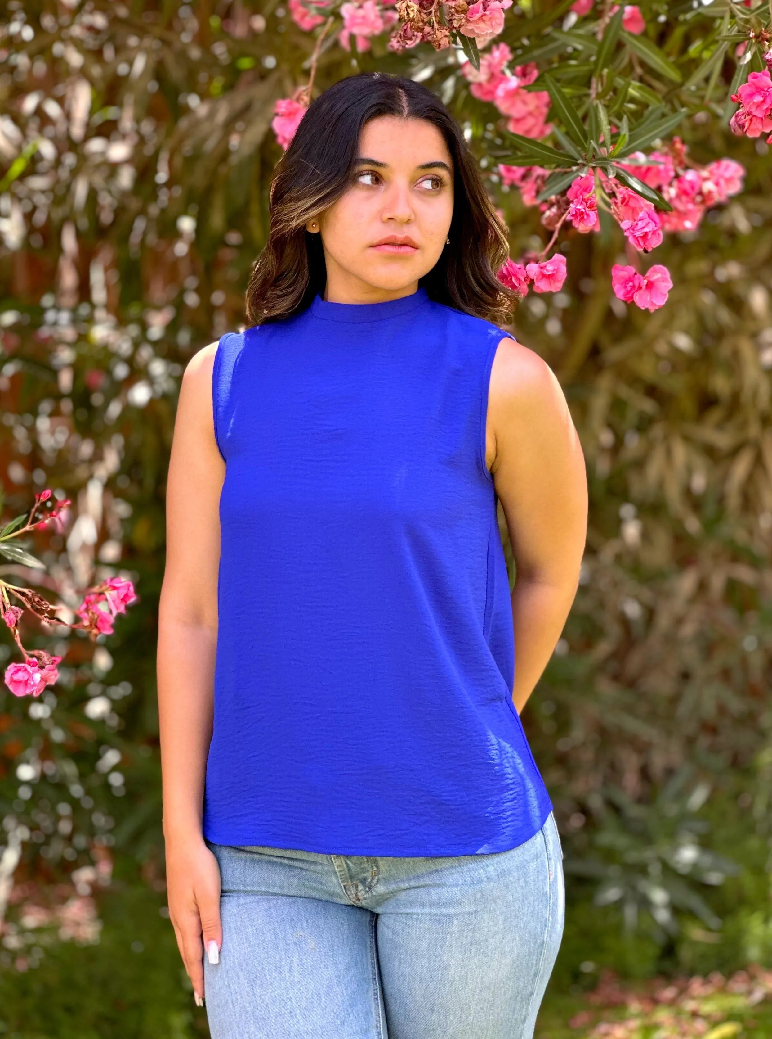 Short Linen Sleeveless Top