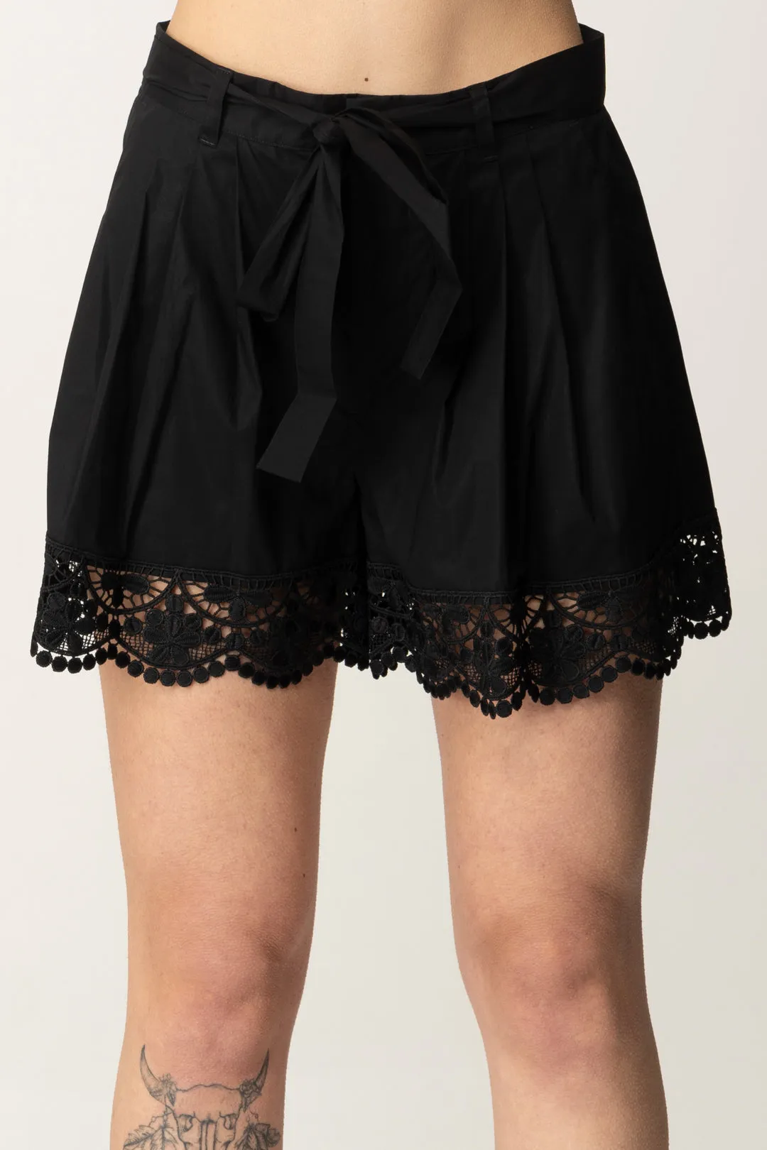 Shorts In Popeline con Pizzo