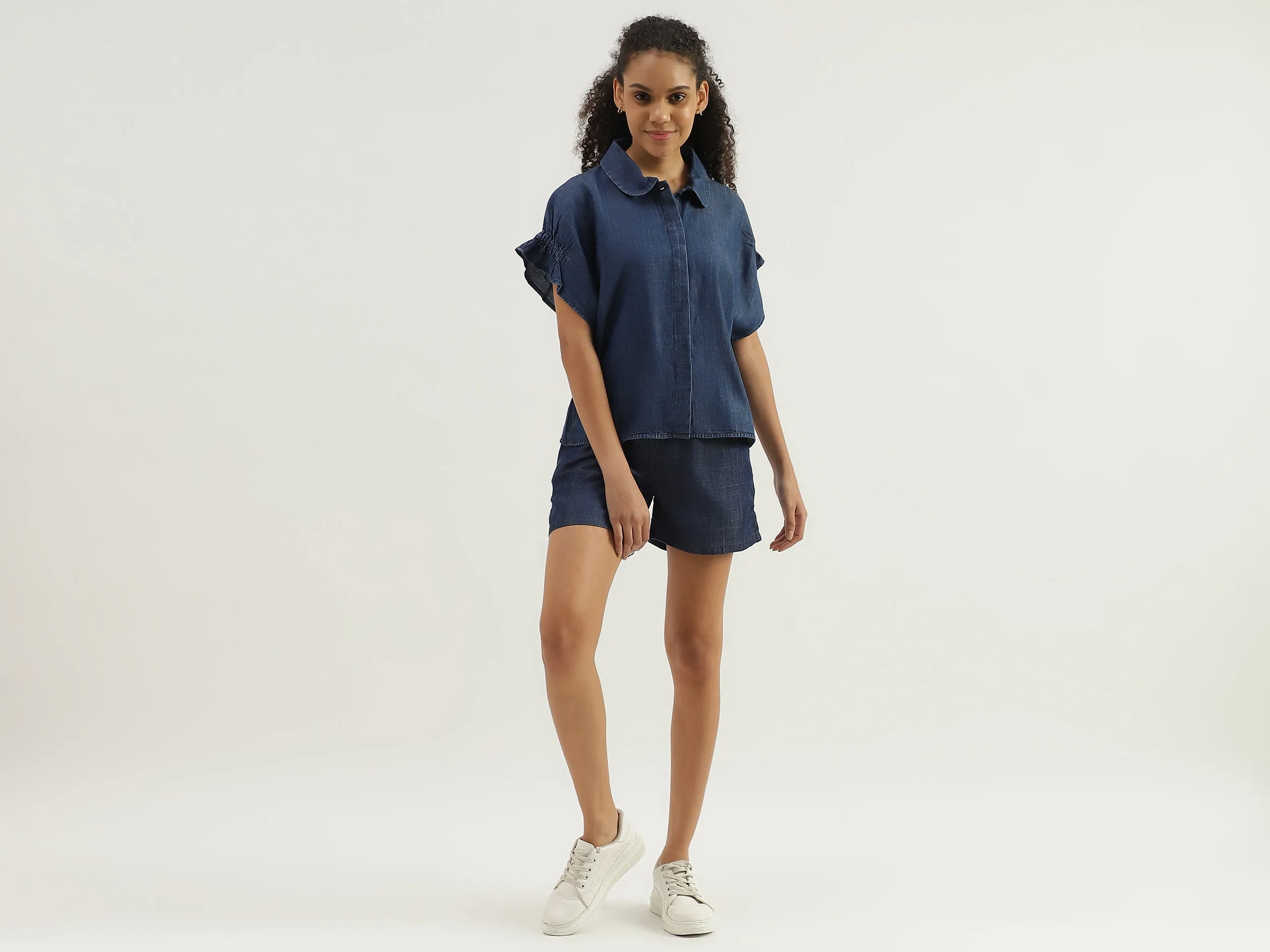 Solid Mid Waist Regular Fit Denim Shorts