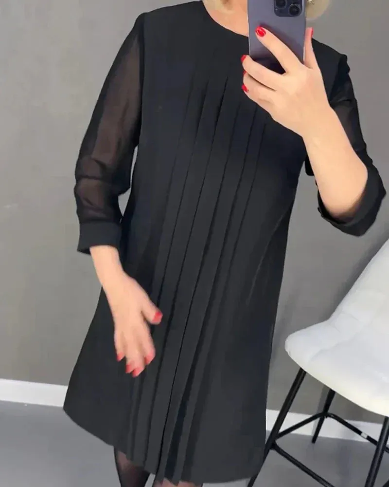 Séraphine – Elegant and Versatile Pleated Dress