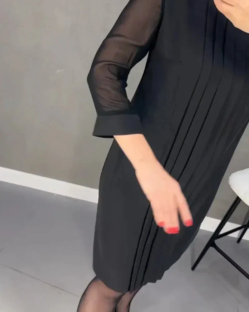 Séraphine – Elegant and Versatile Pleated Dress