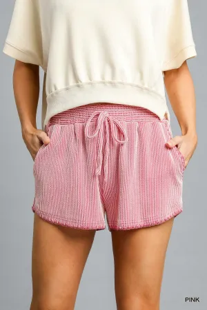 The Chill Stripe Shorts - Pink