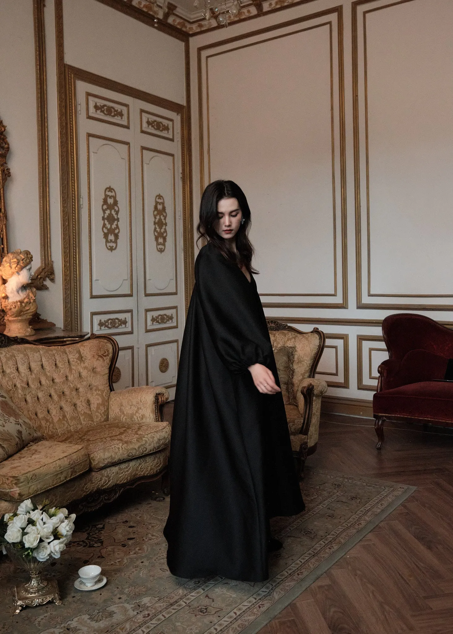 The Monarch Maxi in Black