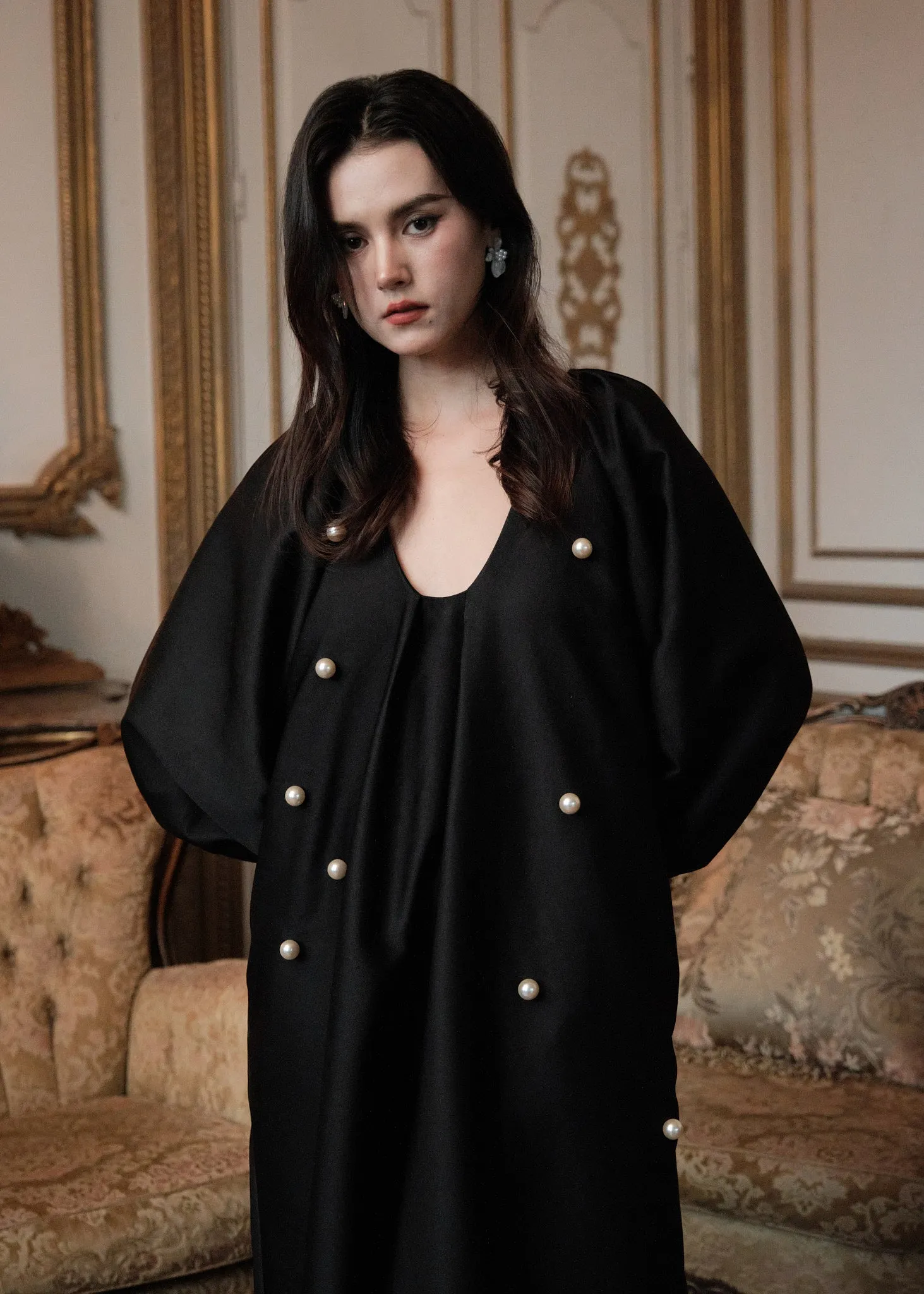 The Monarch Maxi in Black