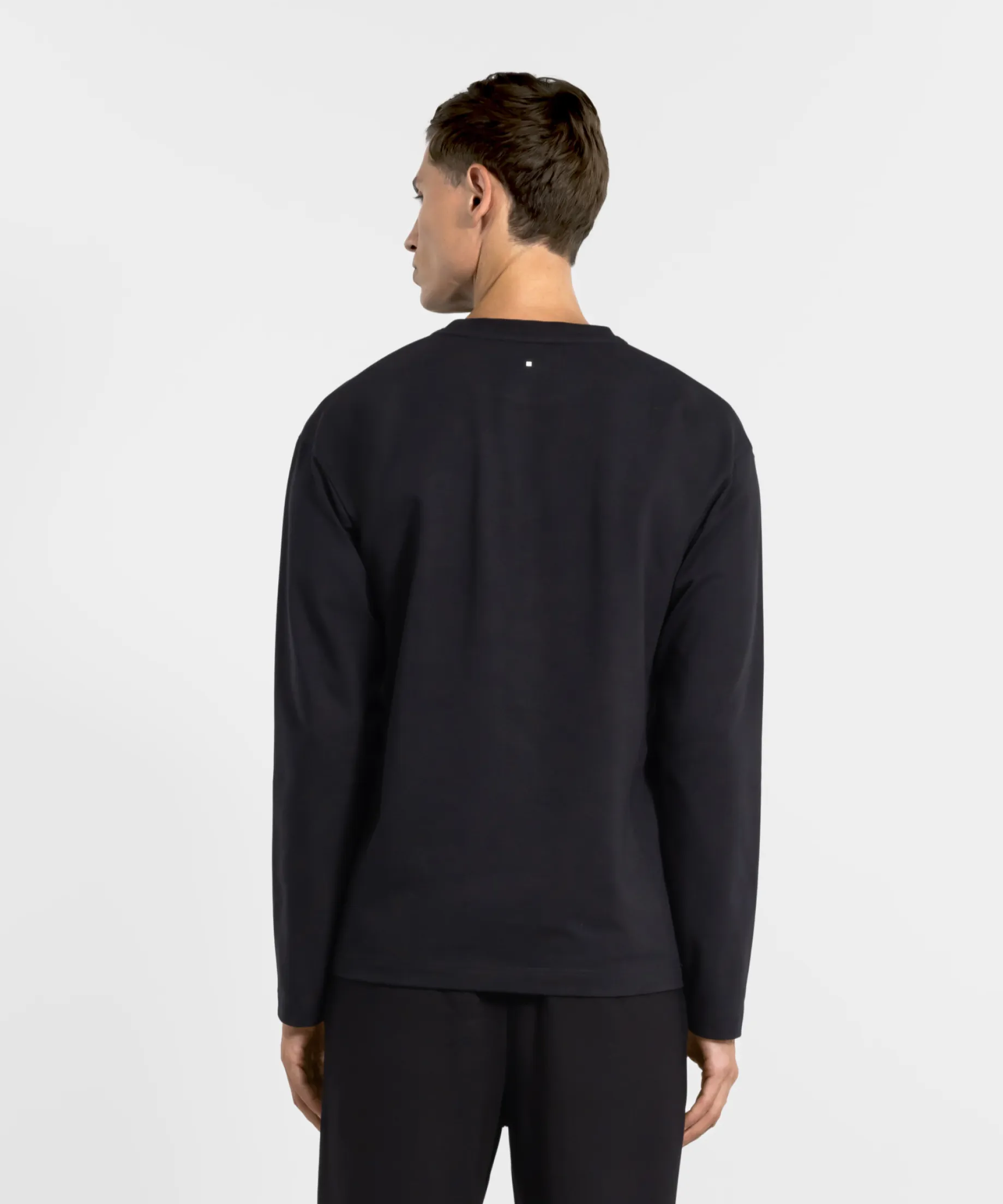 TS 03 Essence Longsleeve Black