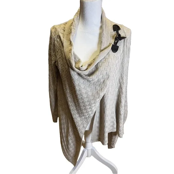 Venus Beige Tan Basket Weave Wrap Sweater with Toggle Closure NWT Size Small