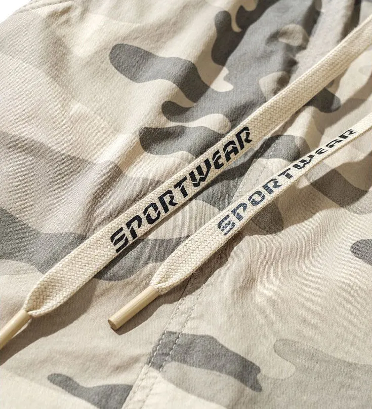 Versatile Elastic-Waisted Camo Cargo Shorts for Men
