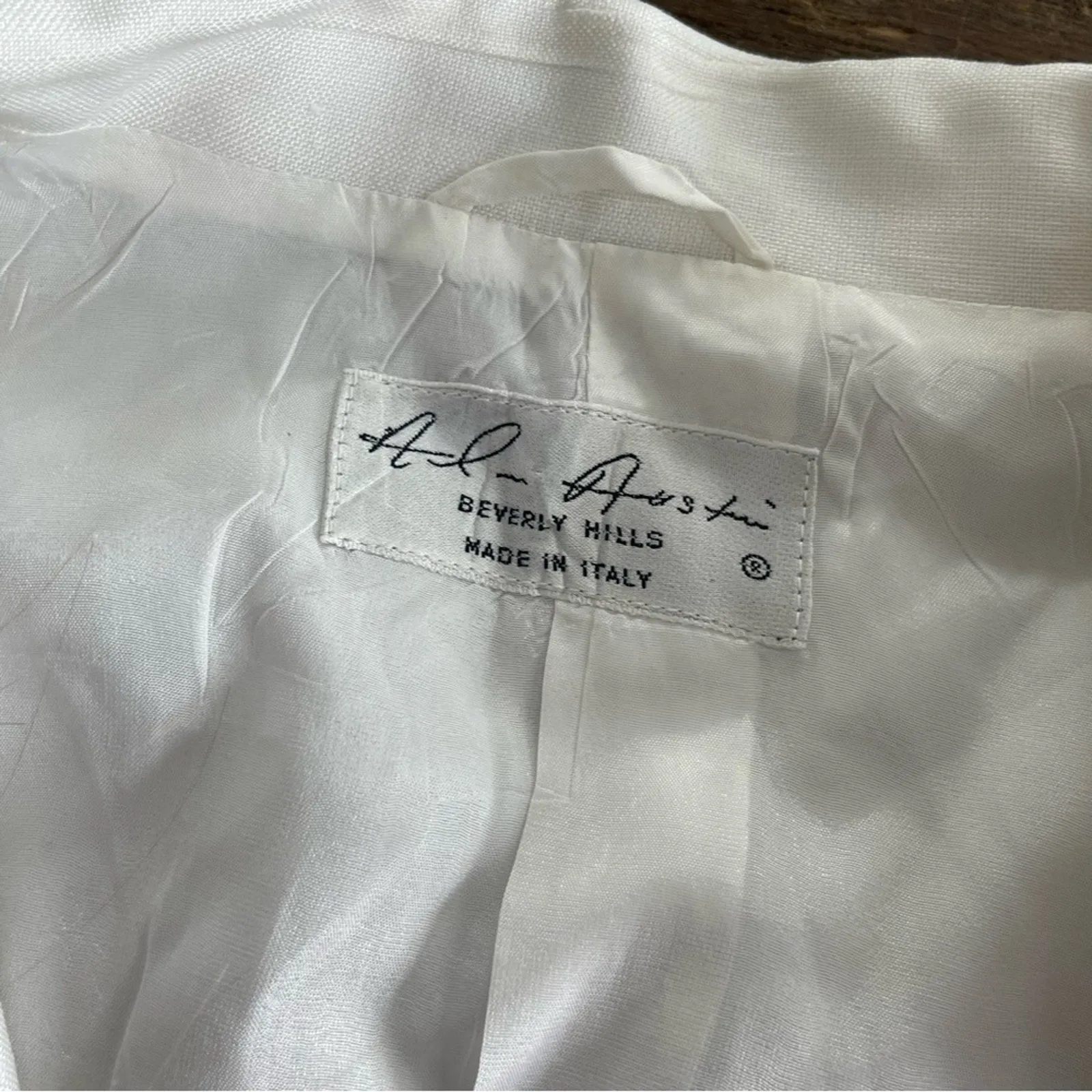 VTG Alan Austin Women's Soft Cropped White Button-Up Jacket - Model 42, US Size 10