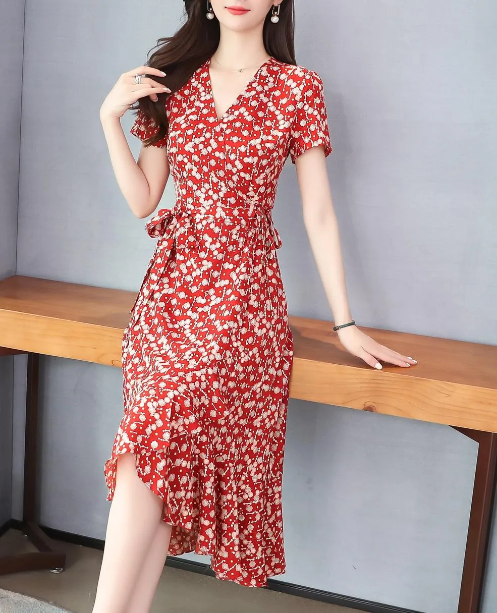 Women's Vacation-Ready Chiffon Dress with V-Neck and Waist Gather